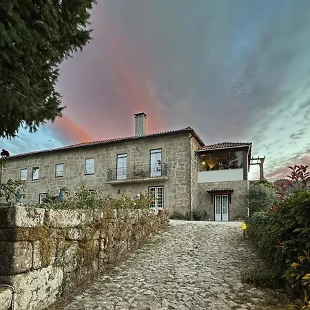 Maison d'hôtes Casa De Fatauncos 4*