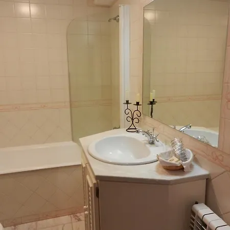 בית הארחה Casa De Fatauncos ווזלה